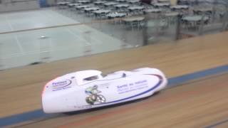 Christian Fenioux  Velomobile sur vélodrome Roubaix [upl. by Danas]