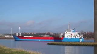 Coaster SERRA ATASOY arriving at uk port of ipswich 311216 [upl. by Janine]