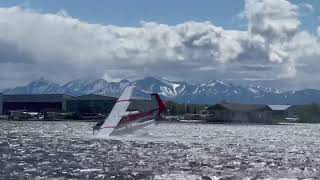 Aviation Entertainment What not to do with your Floatplane on a Windy Day [upl. by Elyad]