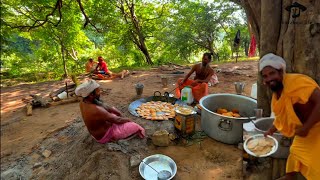 चित्रकूट जंगल में मंदाकिनी के तट पर कलयुग में सतयुग की सात्विक भोजन प्रसादीfood chitrakootlife [upl. by Anippesuig]