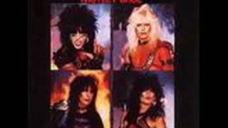 Motley Crue Looks That Kill tradução [upl. by Morez]