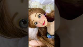 Anna amp Elsa Go Fall Shopping Pt18 🍂🧥Frozen Toys  Playing With Dolls  Disney Princess  ily [upl. by Yffub]