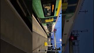 Class 377 departs East Croydon with a 2 Tone Horn [upl. by Nosnibor]