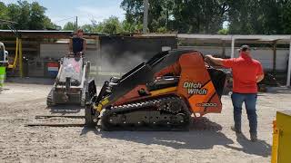 DITCH WITCH SK 3000 PICKS UP DITCH WITCH SK 755 TURBO LIKE NOTHING [upl. by Yves]