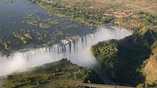 Las Cataratas Victoria Zambia  Zimbabue [upl. by Ardis968]