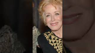 Sarah Paulson amp Holland Taylor in a Relationship 10 Yrs But Live Separately [upl. by Aliehs]