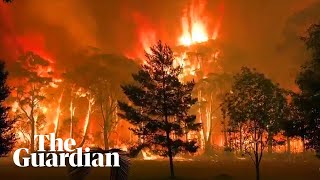 NSW bushfires 6070m flames confront firefighters in the Blue Mountains [upl. by Orion]