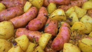 LINGUIÇA ASSADA COM BATATAS  RECEITINHAS COM AMOR [upl. by Adnimra]