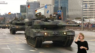 Große Parade der NATO in Litauen  Deutsches Kontingent Leopard 2 Marder Boxer Puma 25112023 [upl. by Hylan]