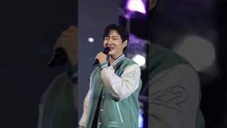 4K 241114 목원대 축제 Macchiato 이창섭 세로직캠 [upl. by Gratia]