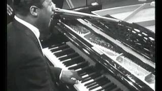 Erroll Garner plays Misty [upl. by Macrae898]