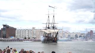 Swedish ship Götheborg striking its cannons [upl. by Jeremias]