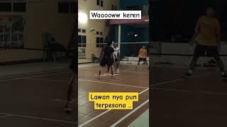 AMAZING SANGAT BERKELAS netting amazing subscribe shorts backhand bwf shortviral [upl. by Yelknirb]