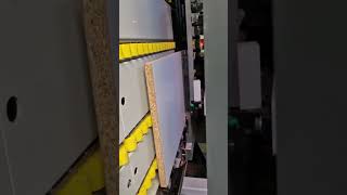 Masina de gaurit si frezat CNC VERTICAL FELIX V950 [upl. by Dami]