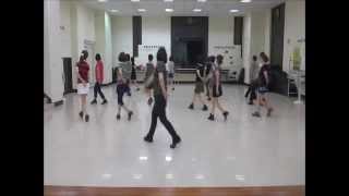 Tsu Lean Der Dee Fang  Line Dance 初戀的地方鄧麗君 [upl. by Zitella]