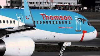 THOMSON AIRWAYS quotMERRY CHRISTMASquot BOEING 757 GOOBE AT INNSBRUCK [upl. by Bernelle827]