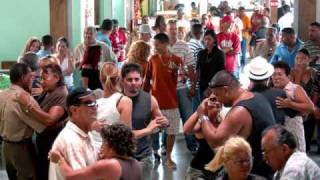 Salsa music El amor de Puerto Rico song Orquesta Narvaez [upl. by Aidnyl]