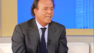 Julio Iglesias un cantante exitoso  Susana Gimenez 2005 [upl. by Ettennaj403]