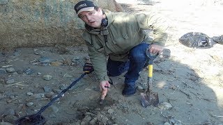 Metal Detecting Garrett ACE 250 Beach Detecting ROMAN GOLD amp MORE [upl. by Genesa]