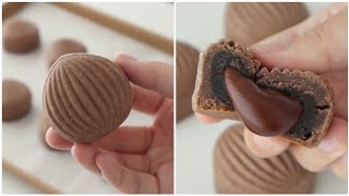 Delicious chocolate mooncakes with rich fillings [upl. by Hose]