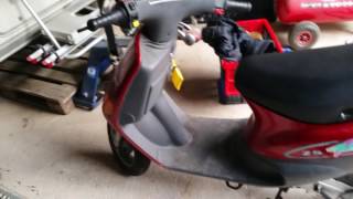 Piaggio Zip 25 Startvorgang [upl. by Euqinorev]