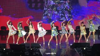 180518 twiceland fantasy park quot날 바라바라봐quot [upl. by Lussier]