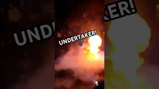 Undertaker PRENDE FUOCO durante la sua entrata 🔥😱 [upl. by Renaxela]