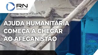 Ajuda humanitária começa a chegar ao Afeganistão [upl. by Akimal]