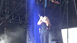 Lorde  Tennis Courts Live at Lollapalooza 2014 [upl. by Adest]