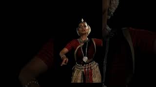 Abhisarika Nayika who goes into the darkest depth of the thorny forest to meet her beloved odissi [upl. by Wenn]