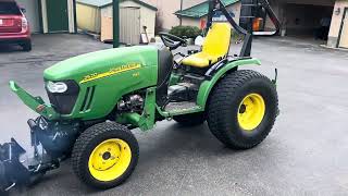 John Deere 2520 Tractor  Jack amp Audrey Bannerman Auction  Parsons Auctions Ltd [upl. by Oirevas]