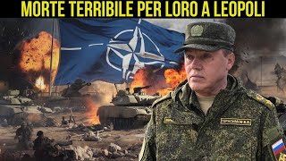 Leopoli in fiamme abbattuti istruttori militari britannici e canadesi con centro di addestramento [upl. by Suivatco]