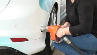 How to fill an Autogas LPG Car in the UK  GasGuard nozzle [upl. by Shannon553]