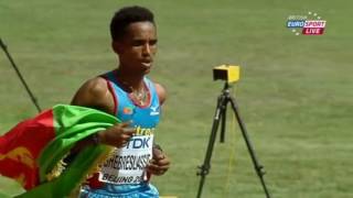 Mens Marathon FINISH World Championships Beijing 2015 [upl. by Fredenburg94]