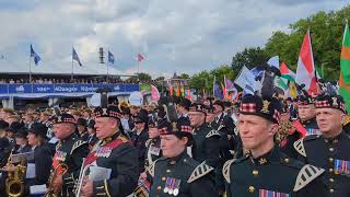 106de 4Daagse Nijmegen 2024  Het Wilhelmus  Vlaagenparade [upl. by Norrehs]