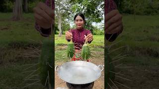 Cooking papaya with egg recipe foodie cookrecipe cooking delicious [upl. by Nerral]