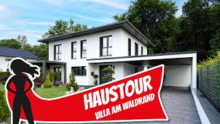 Haustour TRAUM von der STADTVILLA am Waldrand  Fingerhaus  Hausbau Helden [upl. by Ahders902]