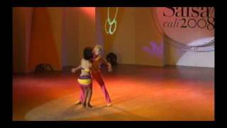 FESTIVAL MUNDIAL DE SALSA CALI 2008  JHOAN Y ANGIE PAREJA ESTELAR TIPICO BAILE CALEÑO  CANOVISTA [upl. by Milewski213]