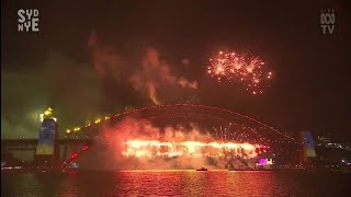 Sydney NYE 2022 9pm Calling Country Fireworks Original Soundtrack [upl. by Katalin]