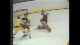 Old school hockey  Gerry Cheevers playing the puck [upl. by Giark931]