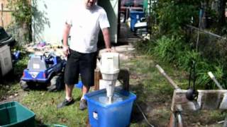 Demonstration of a Force 99 hp outboard boat motor running in a tank with omcjoe the outboard guy [upl. by Anida]