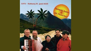 Qullissat Swing Live [upl. by Ardnovahs]