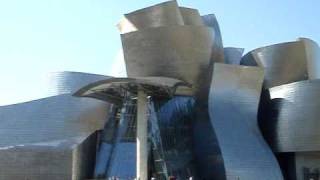 Museo Guggenheim Bilbao Frank O Gehry design グッゲンハイム [upl. by Ahsekahs372]