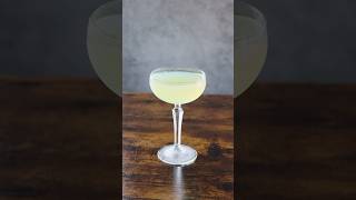 Absinthe  Prosecco mixology cocktail drink prosecco youtube [upl. by Eahcim]