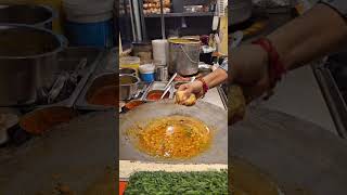 Samsosa Chaat😋🥰street stylefood streetfood shortsfeed viralshorts foodiechaat samson [upl. by Edsel]