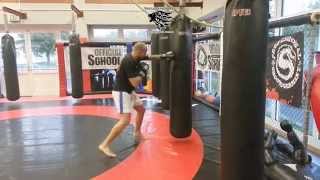 Muay Thai  Kickboxen  K1  Boxen Workout mit Jo  Das How To für euer Training Full HD [upl. by Jakie]