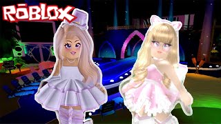 Roblox Royale High Who Will Win The Pageant Me Vs Mom [upl. by Elocaj]