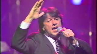 Herve Vilard  Fais la rire amp Capri cest fini  Live 1991 [upl. by Evangelina]