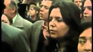 La primera marcha contra Pinochet fue en el funeral de Neruda cantando La Internacional 1973 [upl. by Lime]