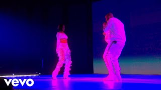 Rihanna  Work  Live at The BRIT Awards 2016 ft Drake [upl. by Adnal832]